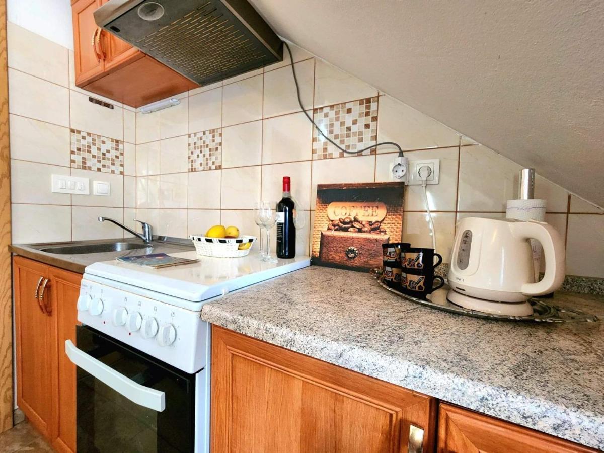 Iva Apartments Šilo Esterno foto